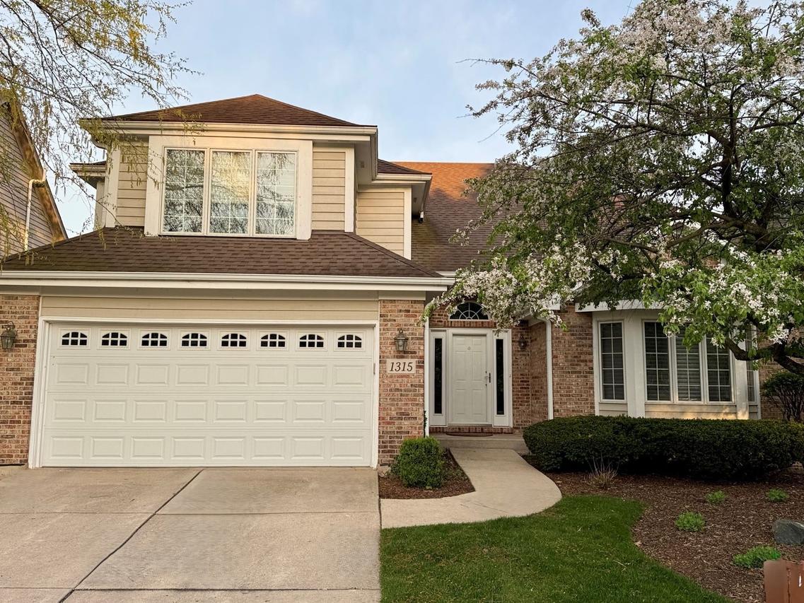 1315 Cranbrook Cir., Aurora, IL 60502