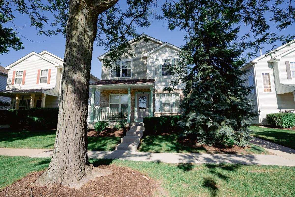 68 Freesia Dr., Romeoville, IL 60446