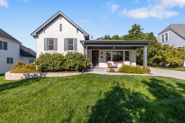 5726 Carpenter St., Downers Grove, IL 60516