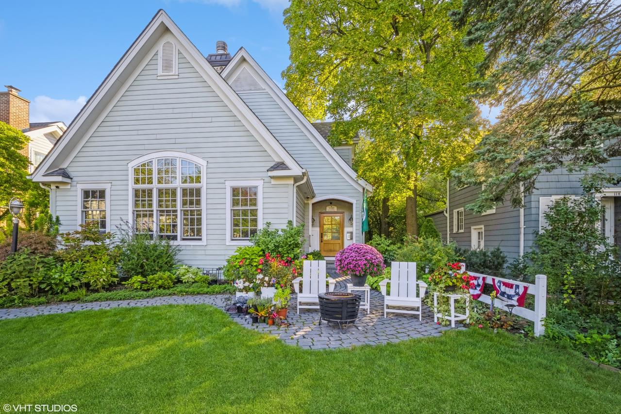 1153 Lincoln St., Glenview, IL 60025