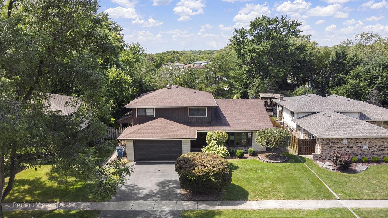 10562 S 84th Ave., Palos Hills, IL 60465