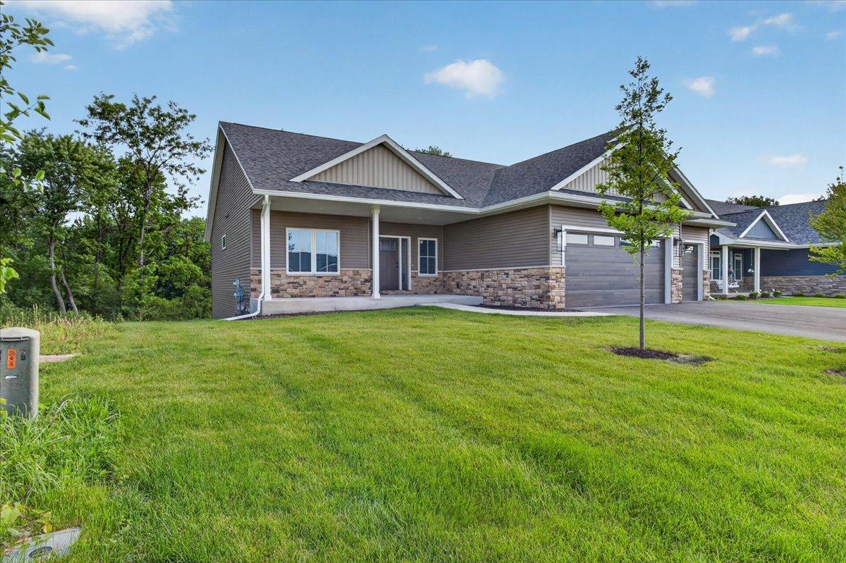 4137 Waters Edge Dr., Belvidere, IL 61008