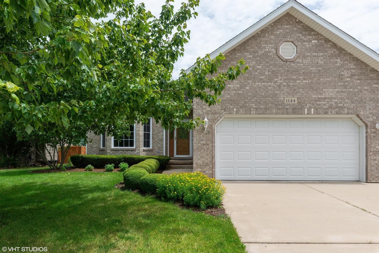 1144 Penny Ln., Sycamore, IL 60178