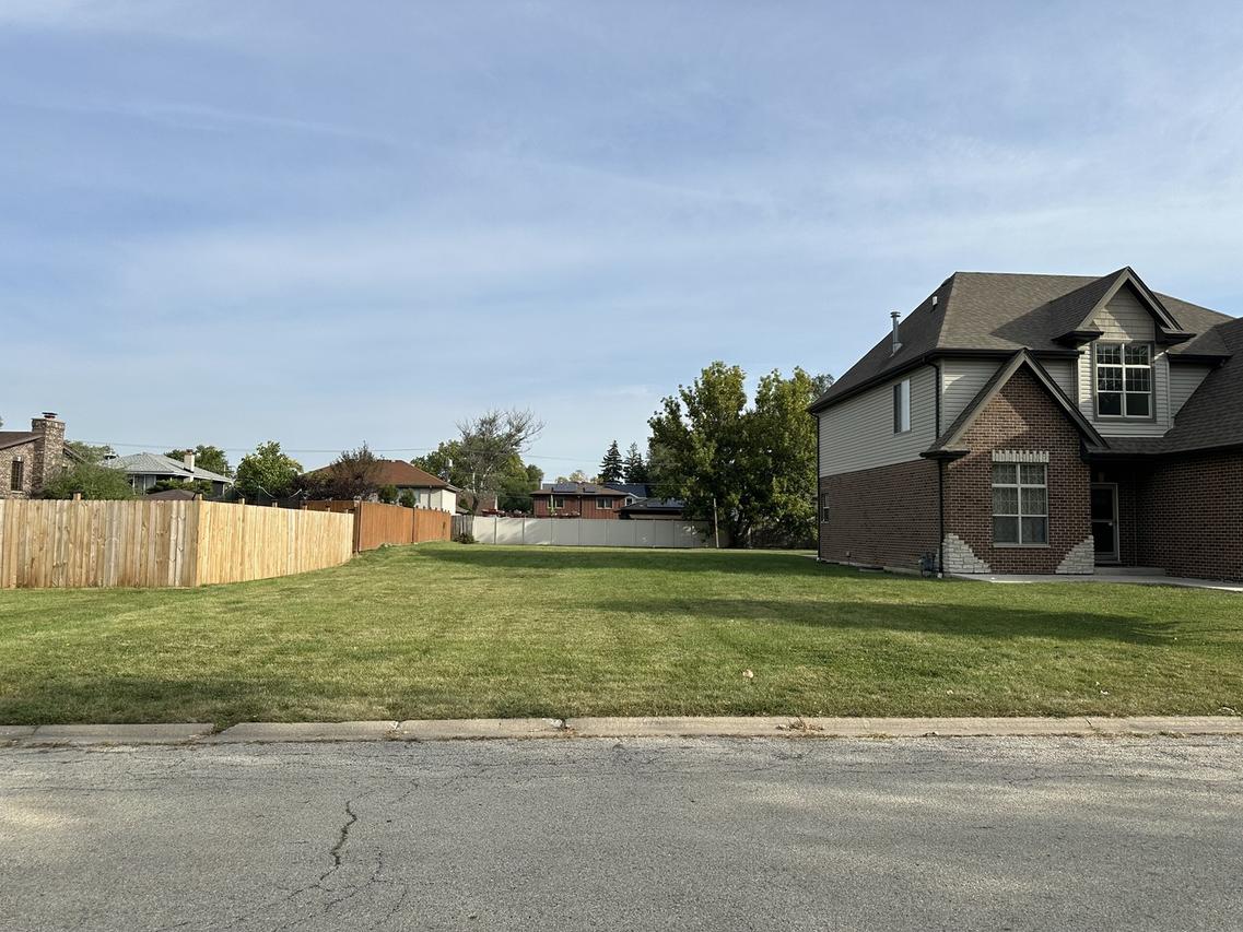 4830 W 85th Pl., Burbank, IL 60459