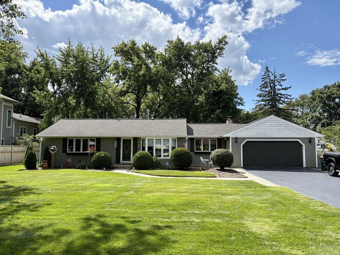 6220 Sunset Ave., La Grange Highlands, IL 60525