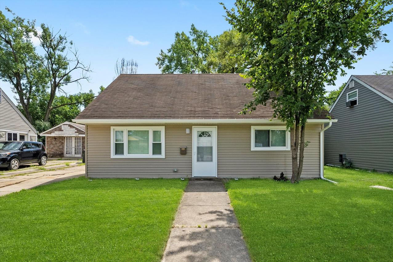 223 Arrowhead St., Park Forest, IL 60466