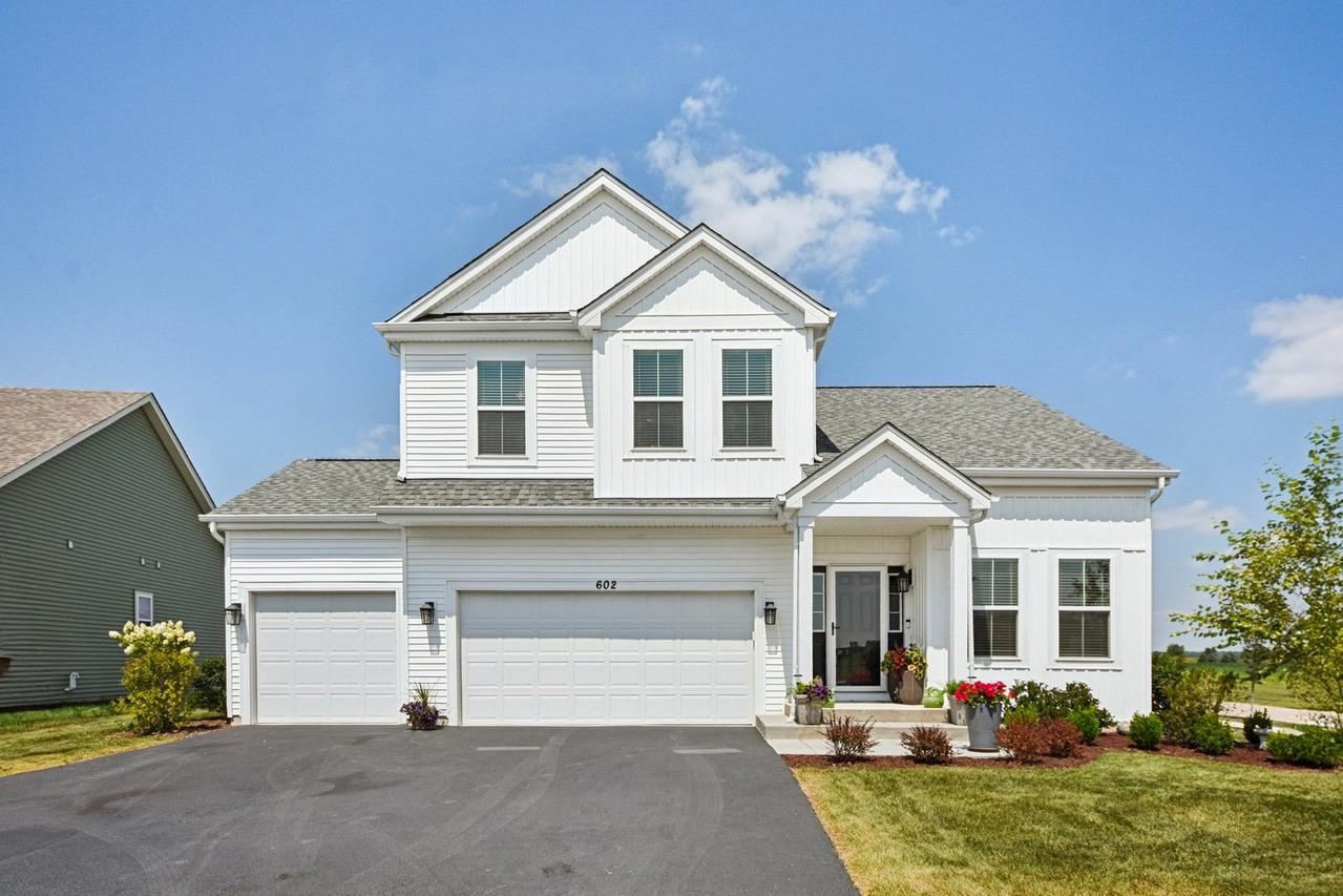602 Maplewood Cir., Elburn, IL 60119