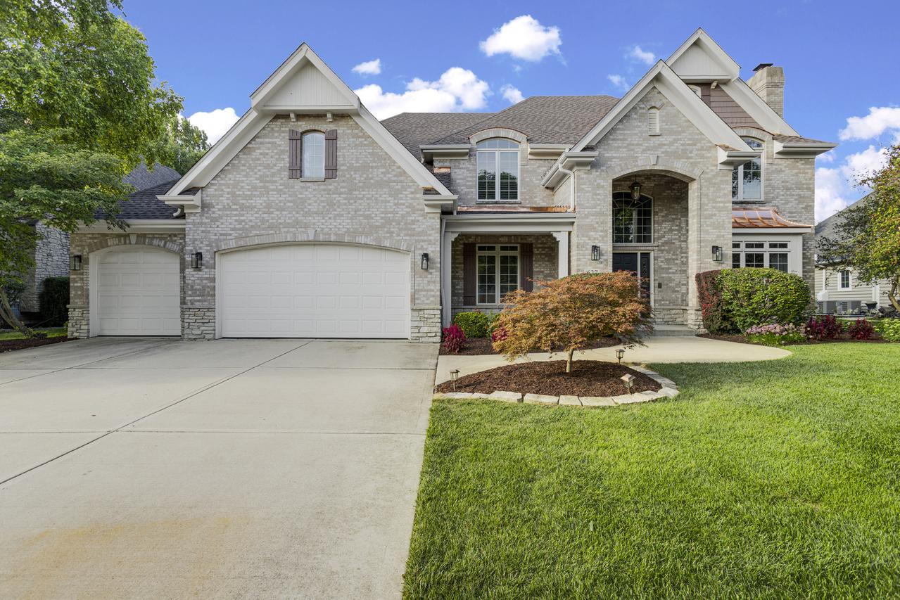 627 Nanak Ct., Naperville, IL 60565