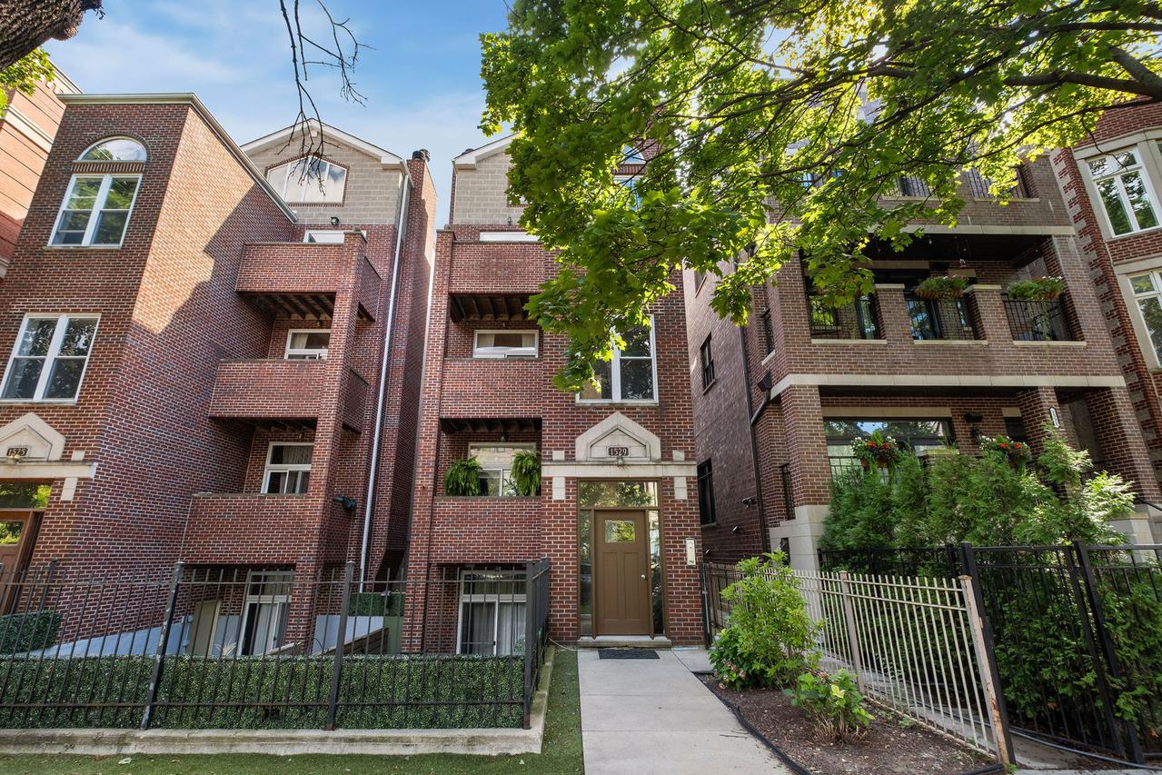 1529 W Montana St. #2, Chicago, IL 60614
