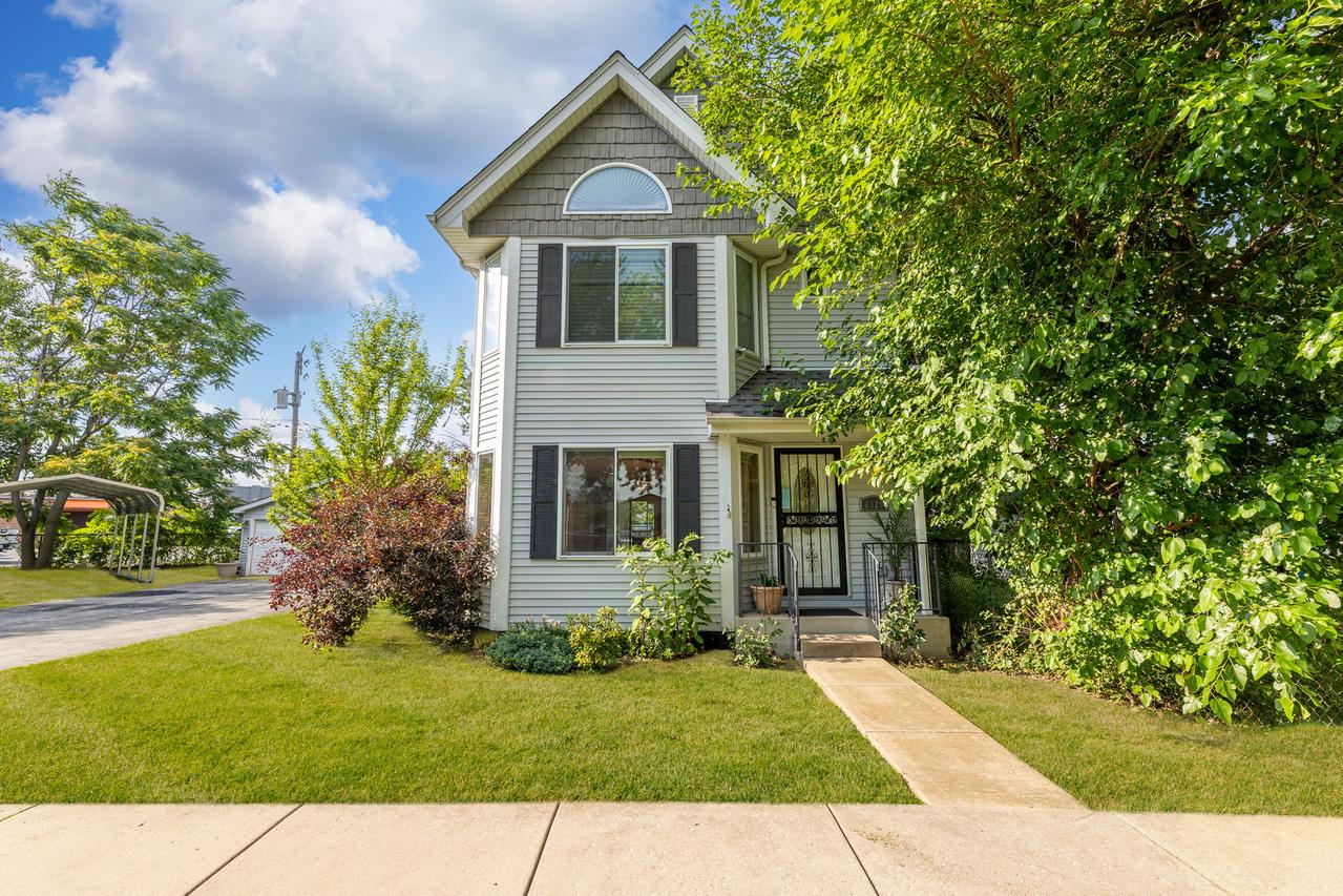 6120 W 98th St., Oak Lawn, IL 60453