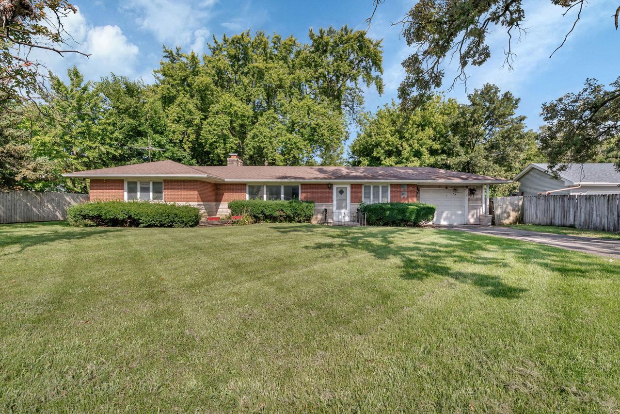 1108 E 9th St., Lockport, IL 60441
