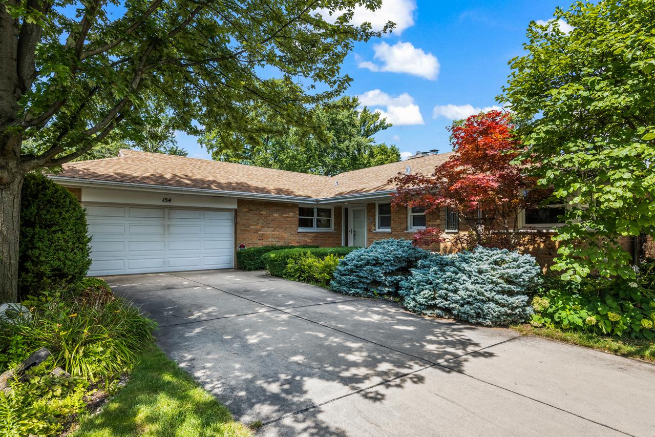154 Cornell Ave., Des Plaines, IL 60016