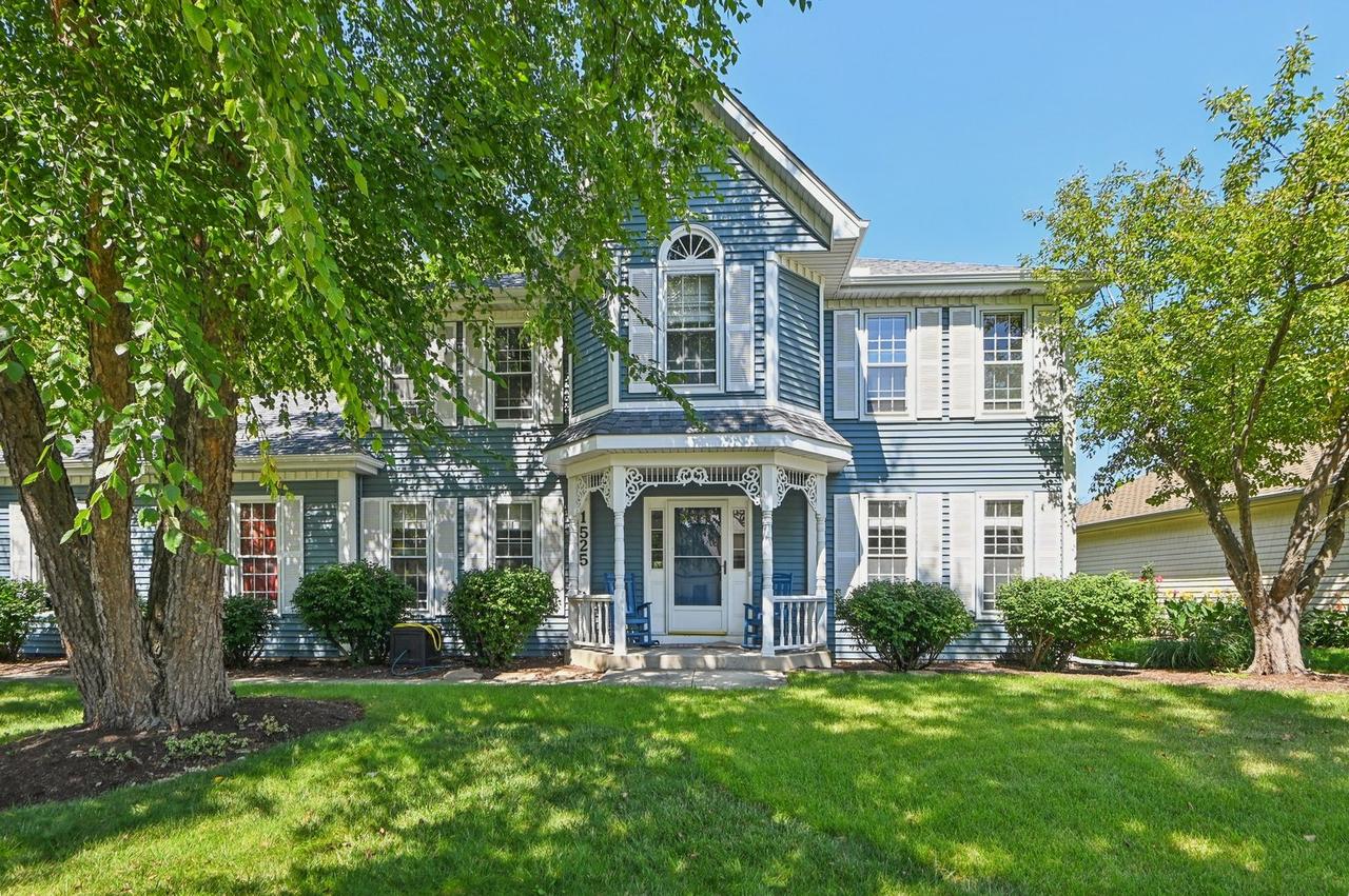 1525 London Ct., Naperville, IL 60563