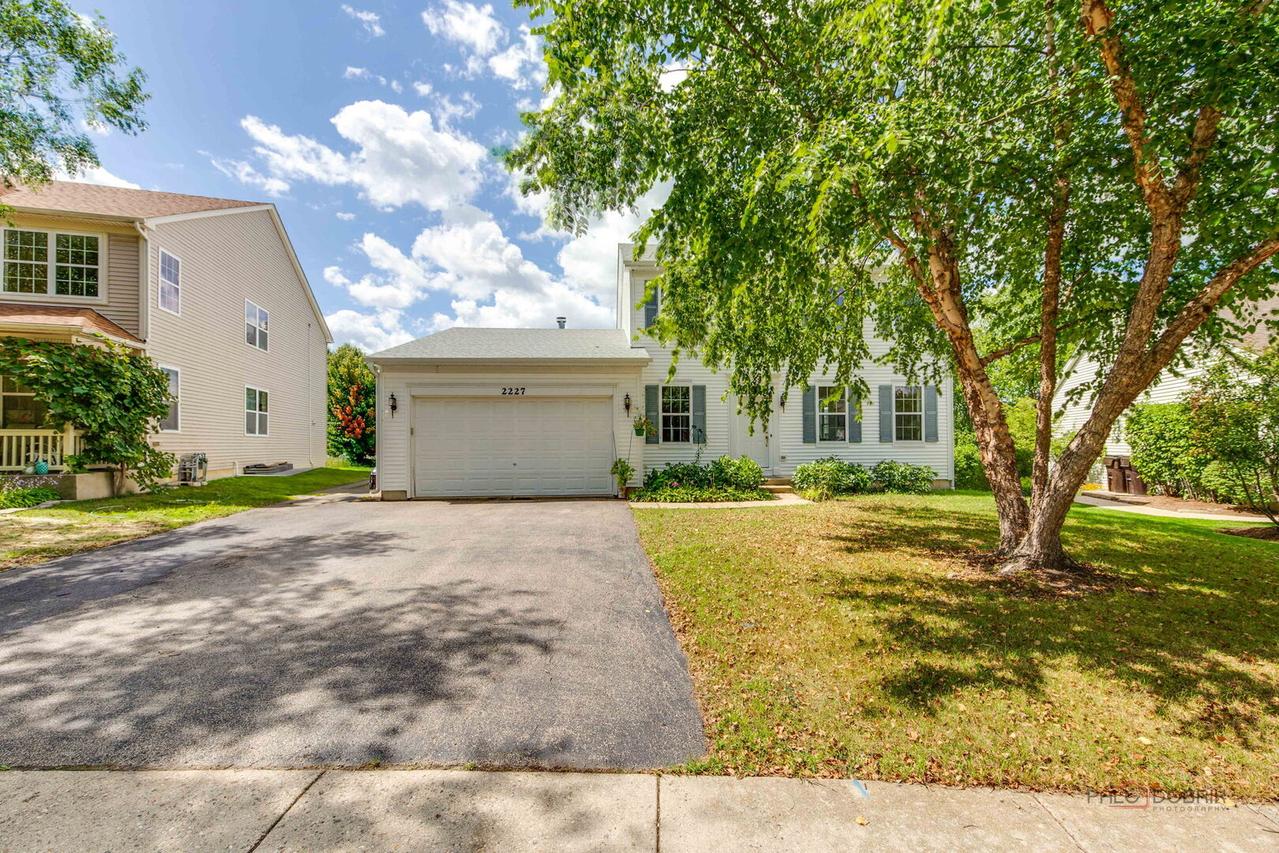 2227 Trailside Ln., Wauconda, IL 60084