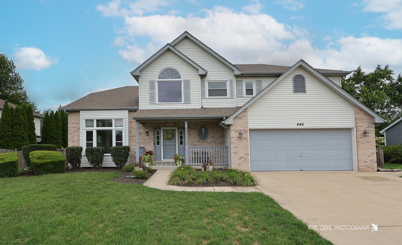 446 Windsor Dr., Oswego, IL 60543