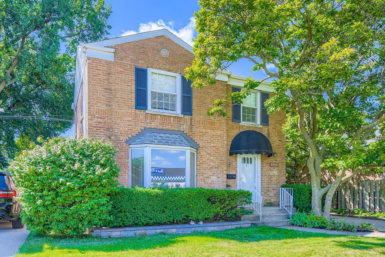 5943 W Touhy Ave., Chicago, IL 60646