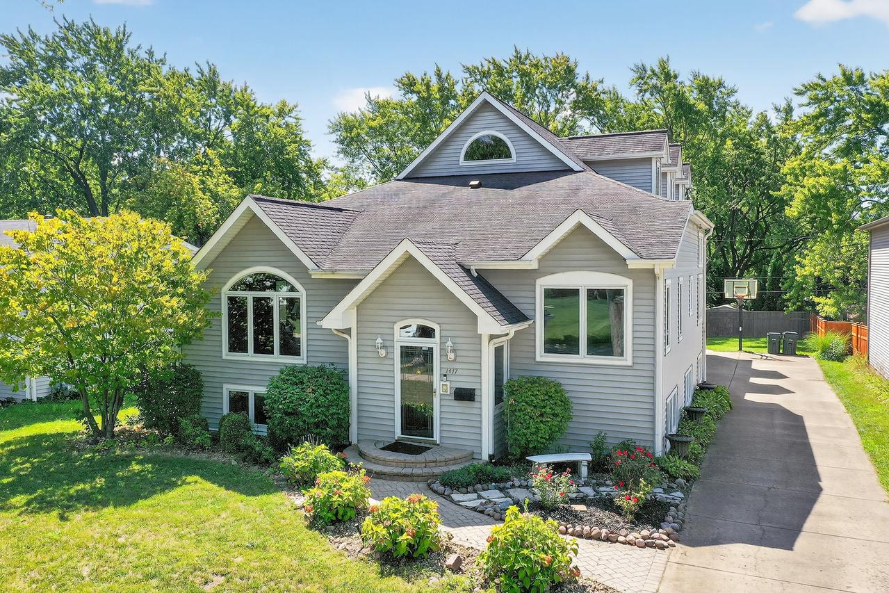 1417 E Joyce Ave., Palatine, IL 60074