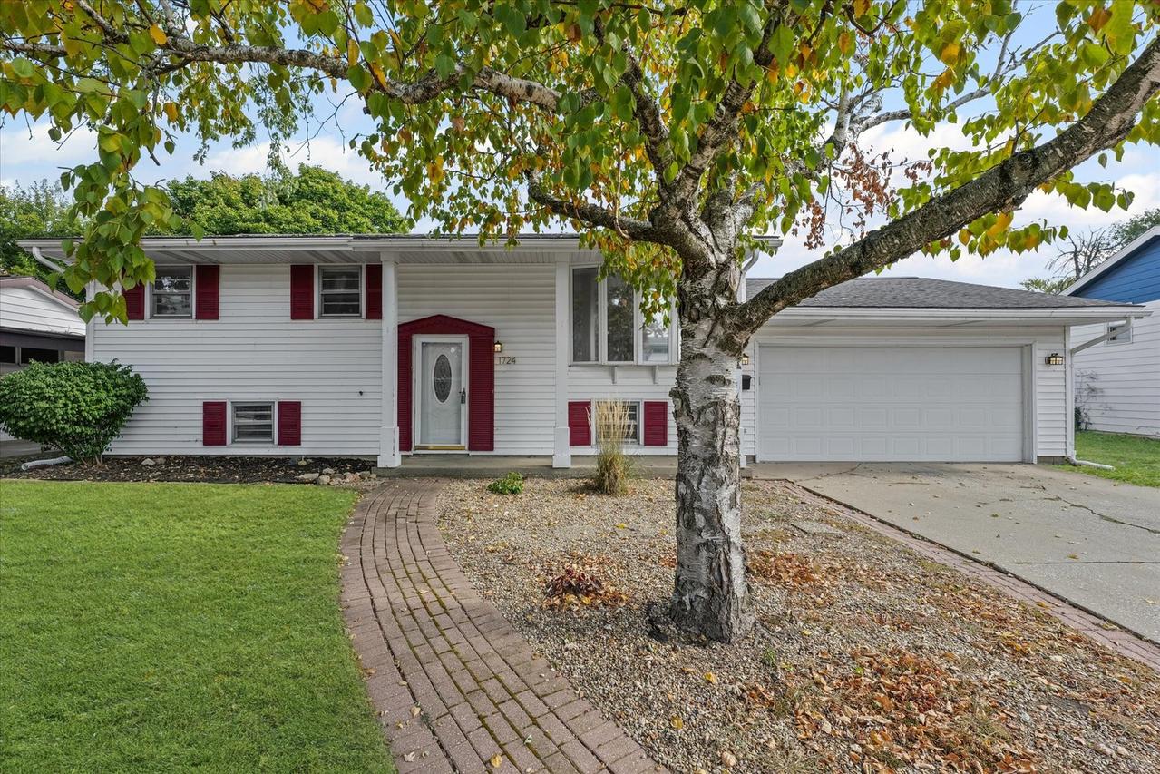 1724 Gleason Dr., Rantoul, IL 61866
