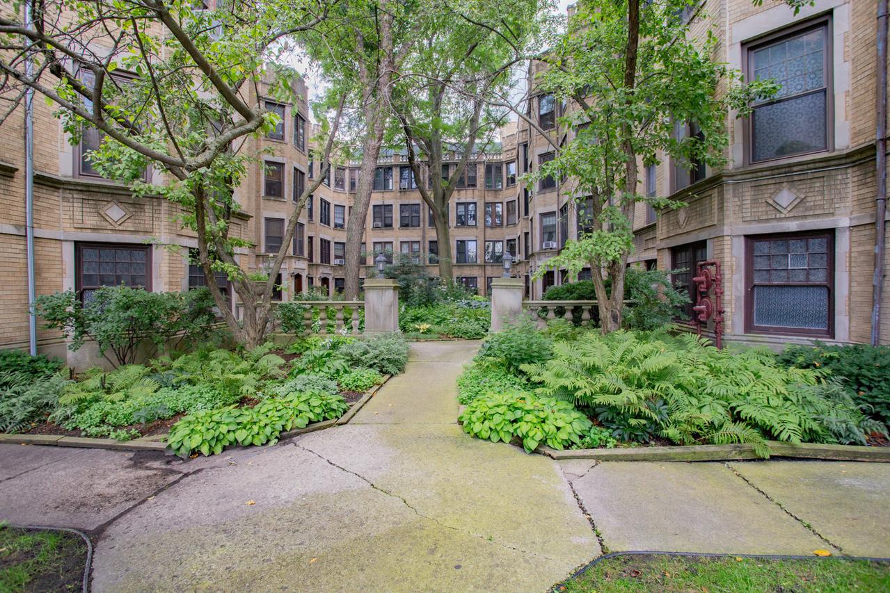 1225 W Lunt Ave. #2B, Chicago, IL 60626