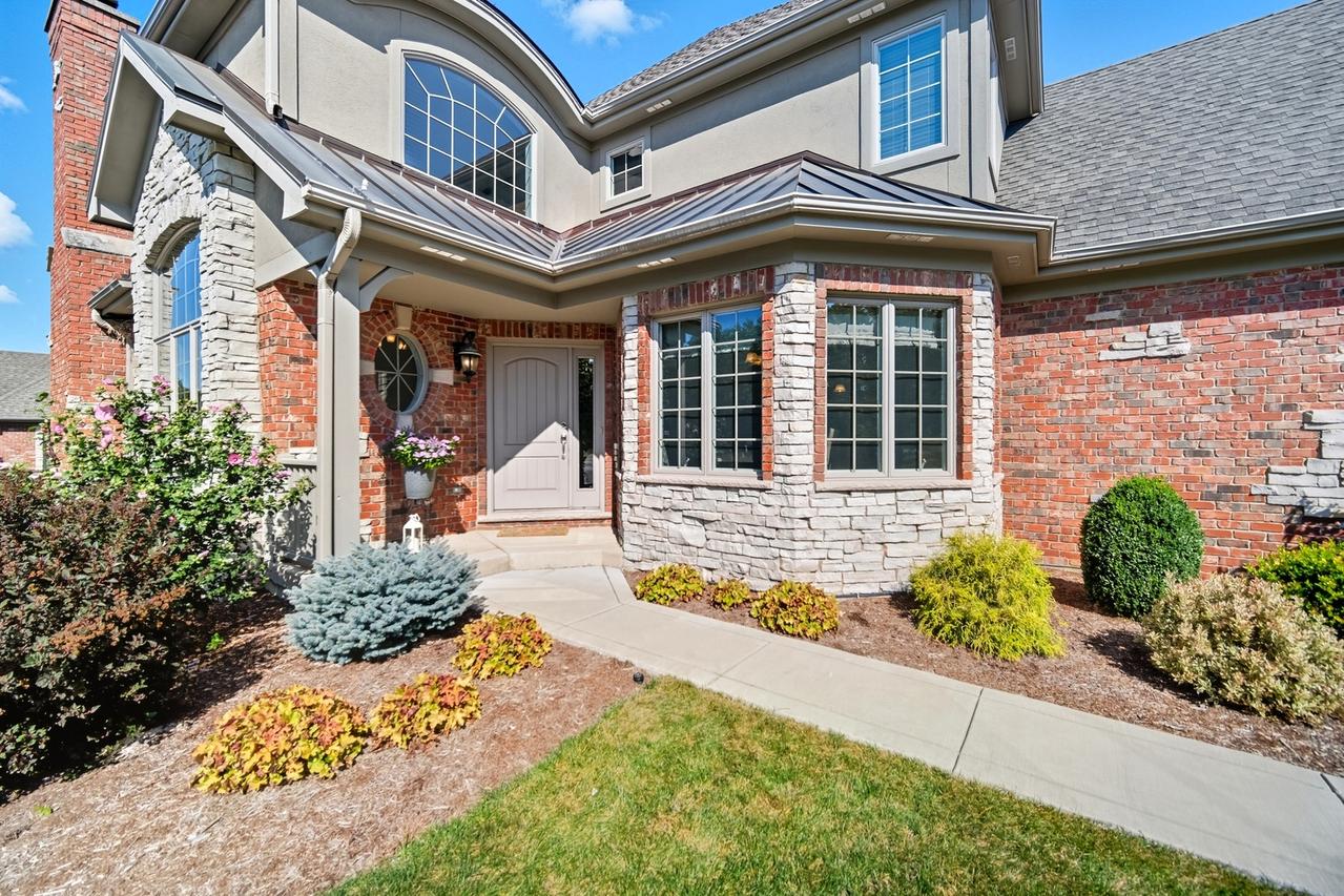 5616 Durand Dr., Downers Grove, IL 60516