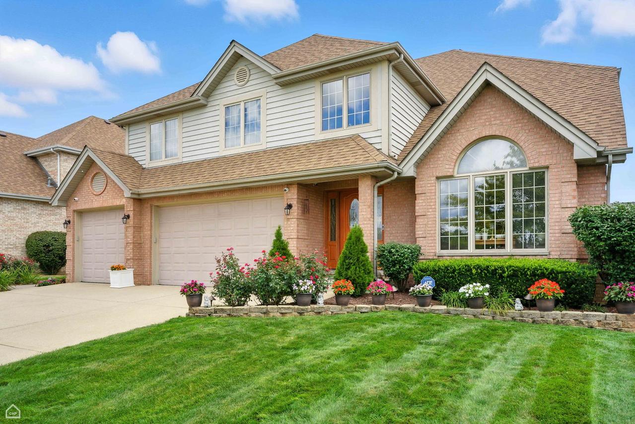 115 Flamingo Dr., Roselle, IL 60172