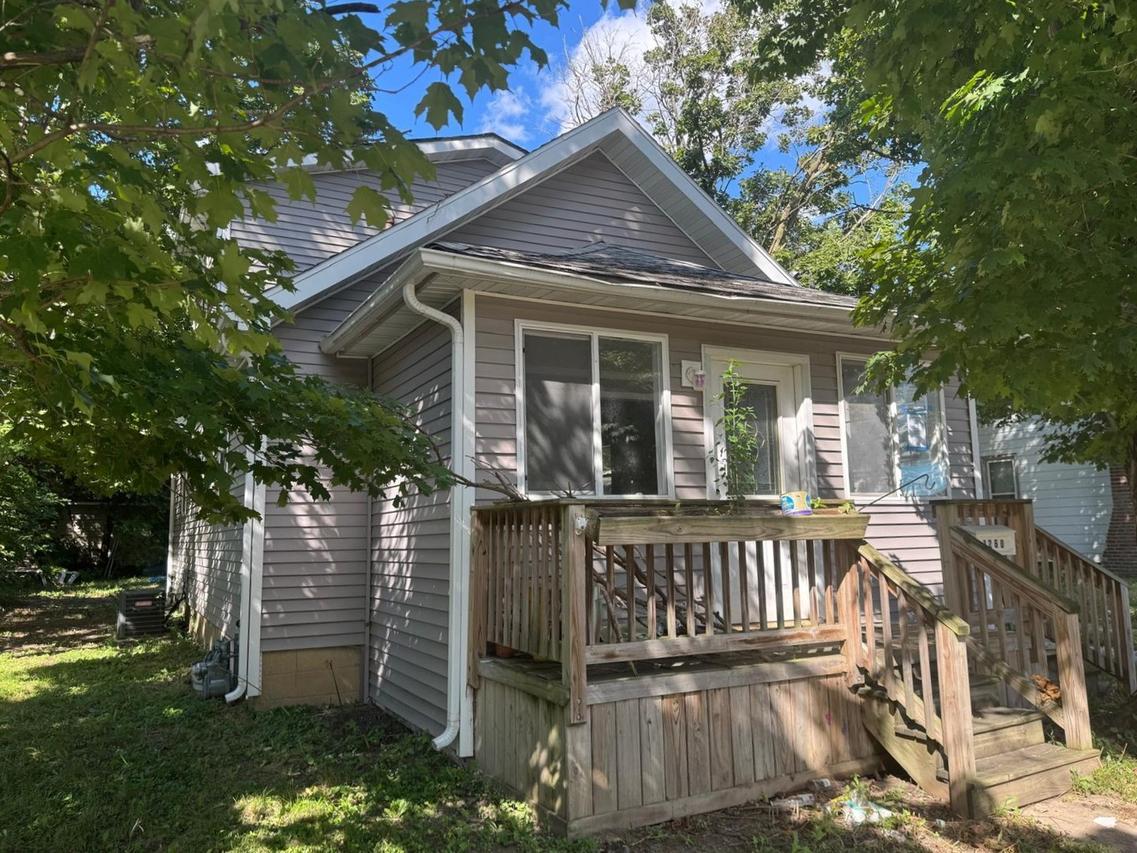 1260 E Bluff St., Marseilles, IL 61341
