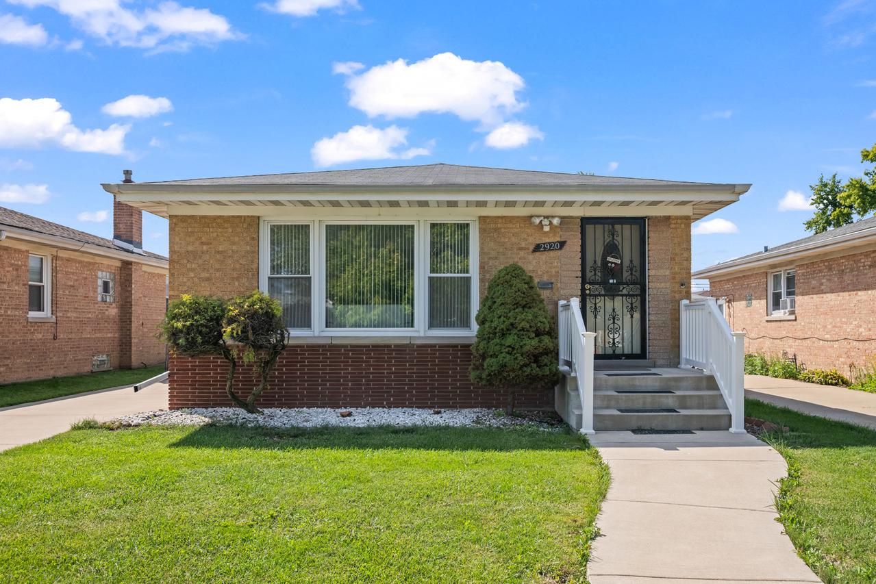 2920 N Sarah St., Franklin Park, IL 60131