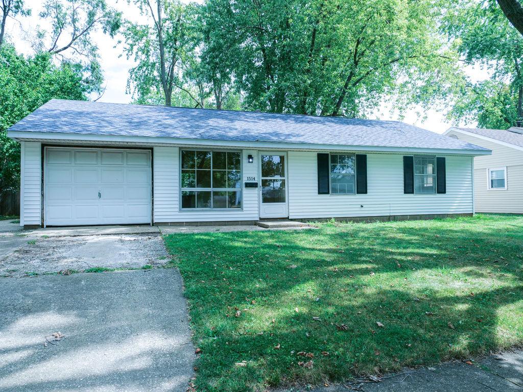 1514 Lincolnwood Dr., Urbana, IL 61802