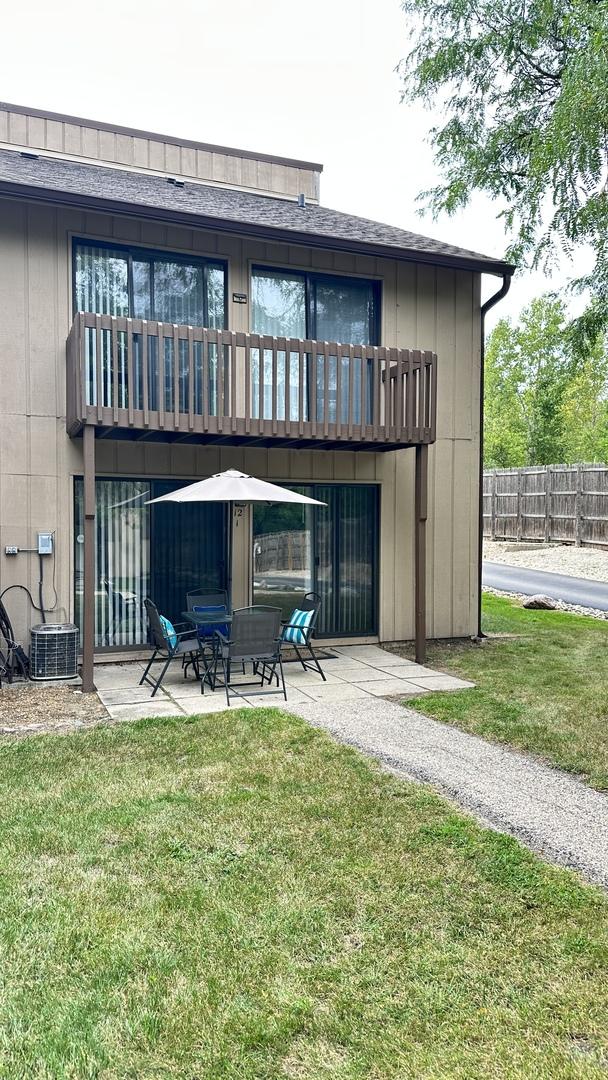 12 Saint Thomas Colony #1, Fox Lake, IL 60020