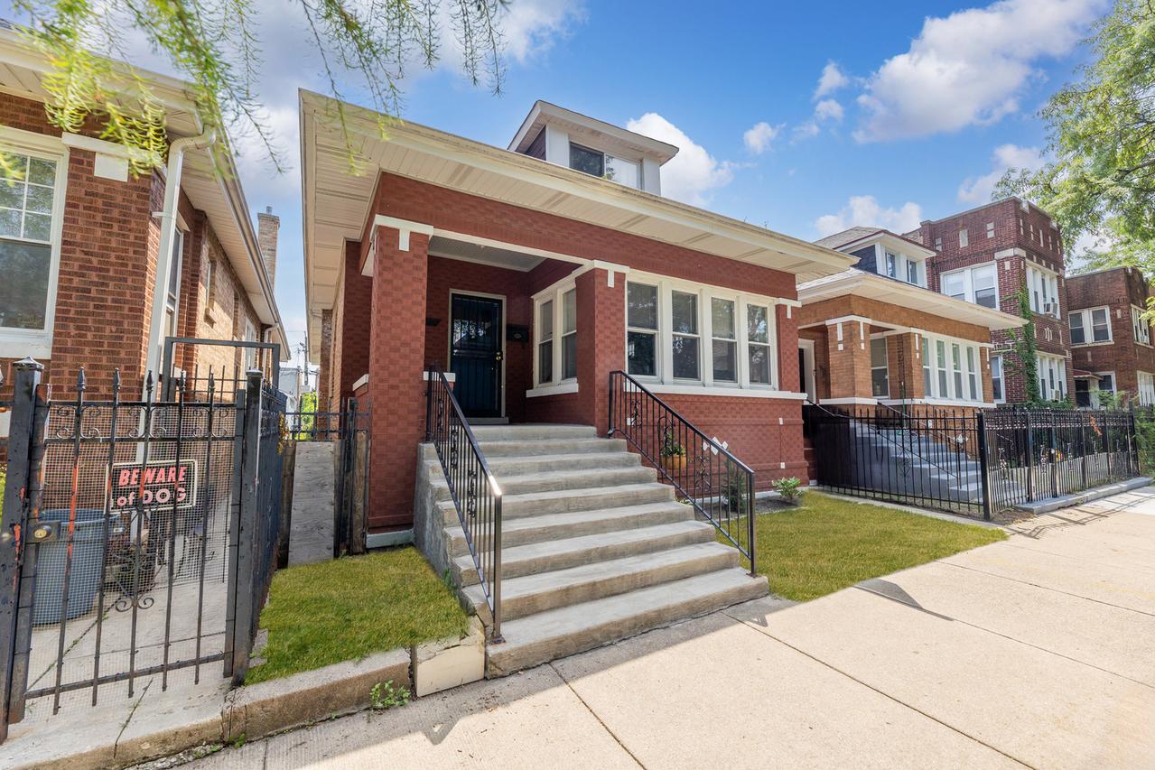 6221 S Talman Ave., Chicago, IL 60629