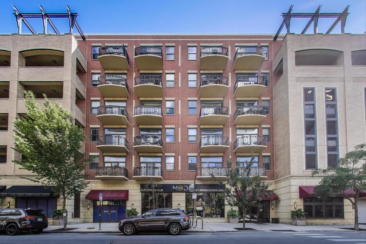 1301 W Madison St. #311, Chicago, IL 60607