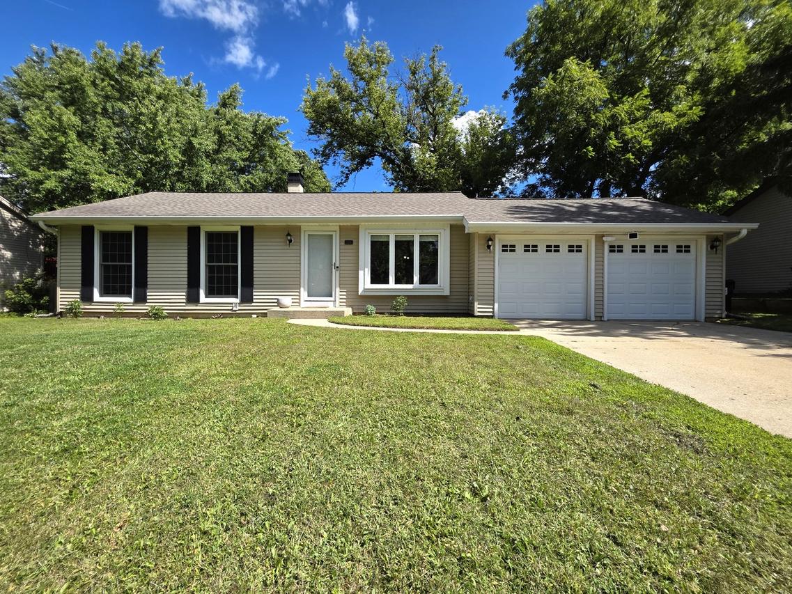 5206 W Dartmoor Dr., Mchenry, IL 60050
