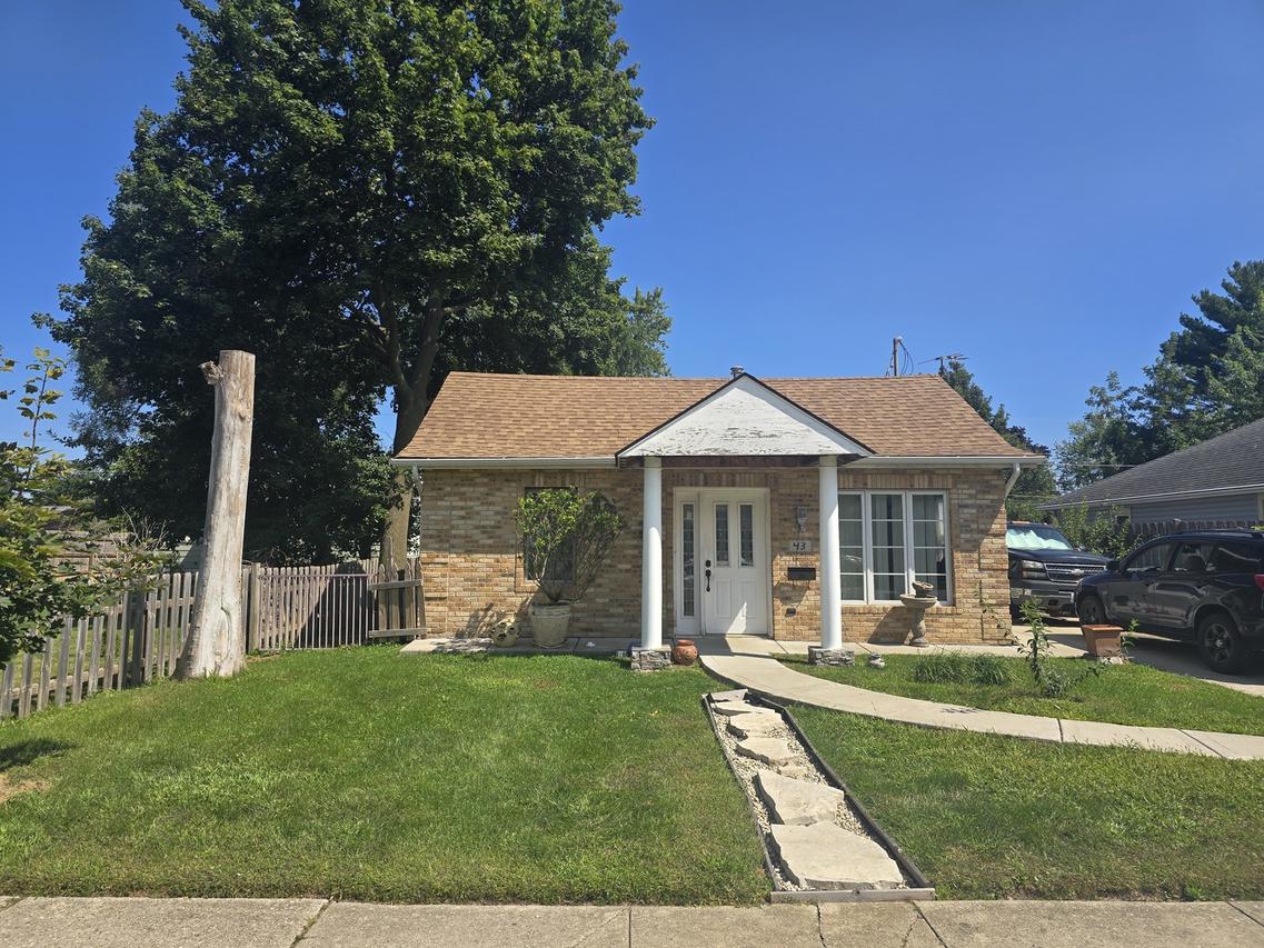43 N Orchard Ave., Waukegan, IL 60085