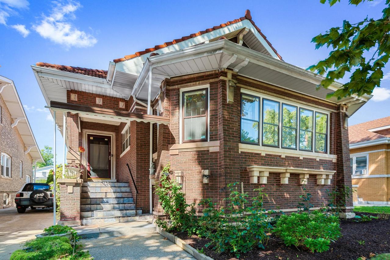 1638 S Austin Blvd., Cicero, IL 60804