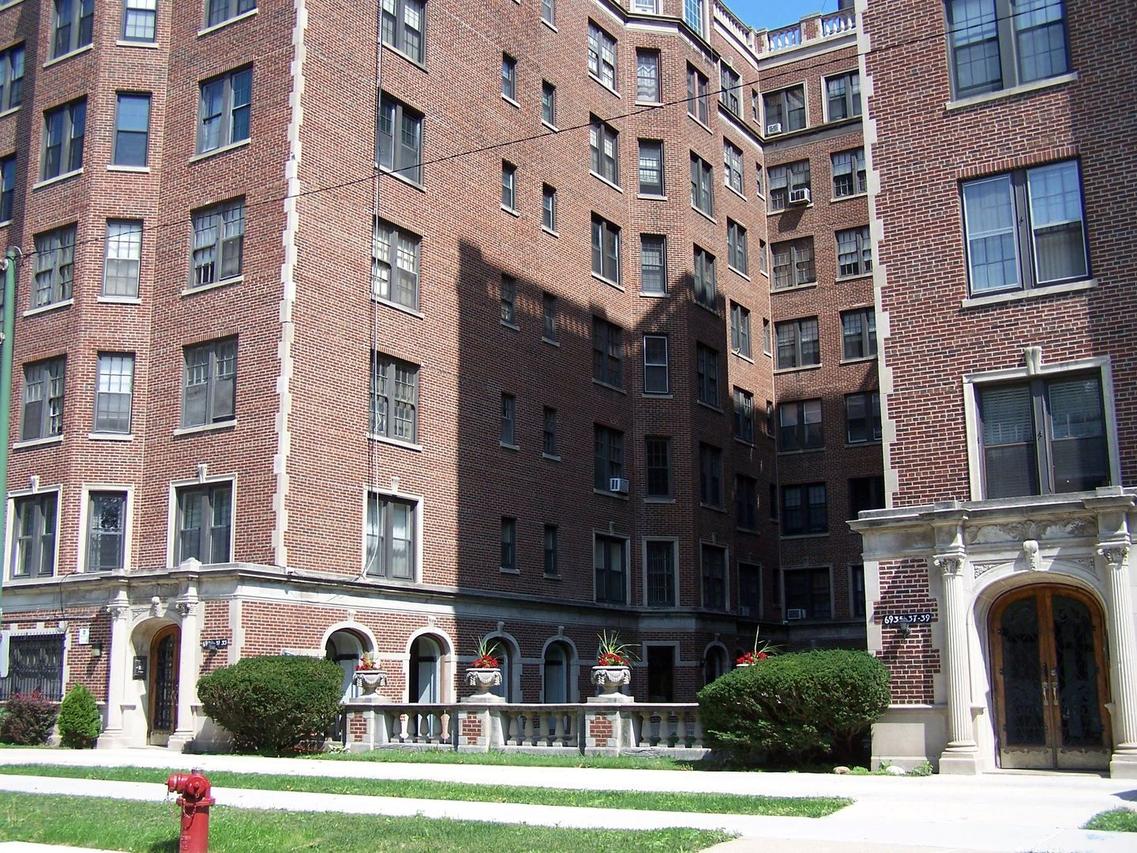 6931 S Crandon Ave. #6B, Chicago, IL 60649
