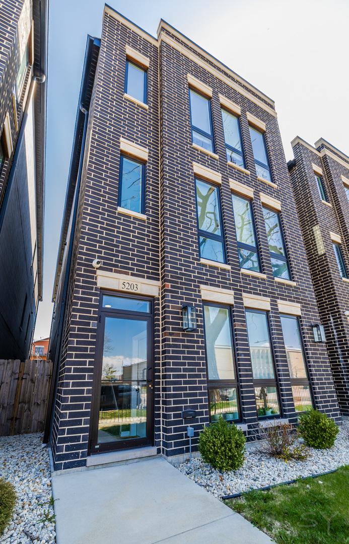 5201 S Wabash Ave., Chicago, IL 60615