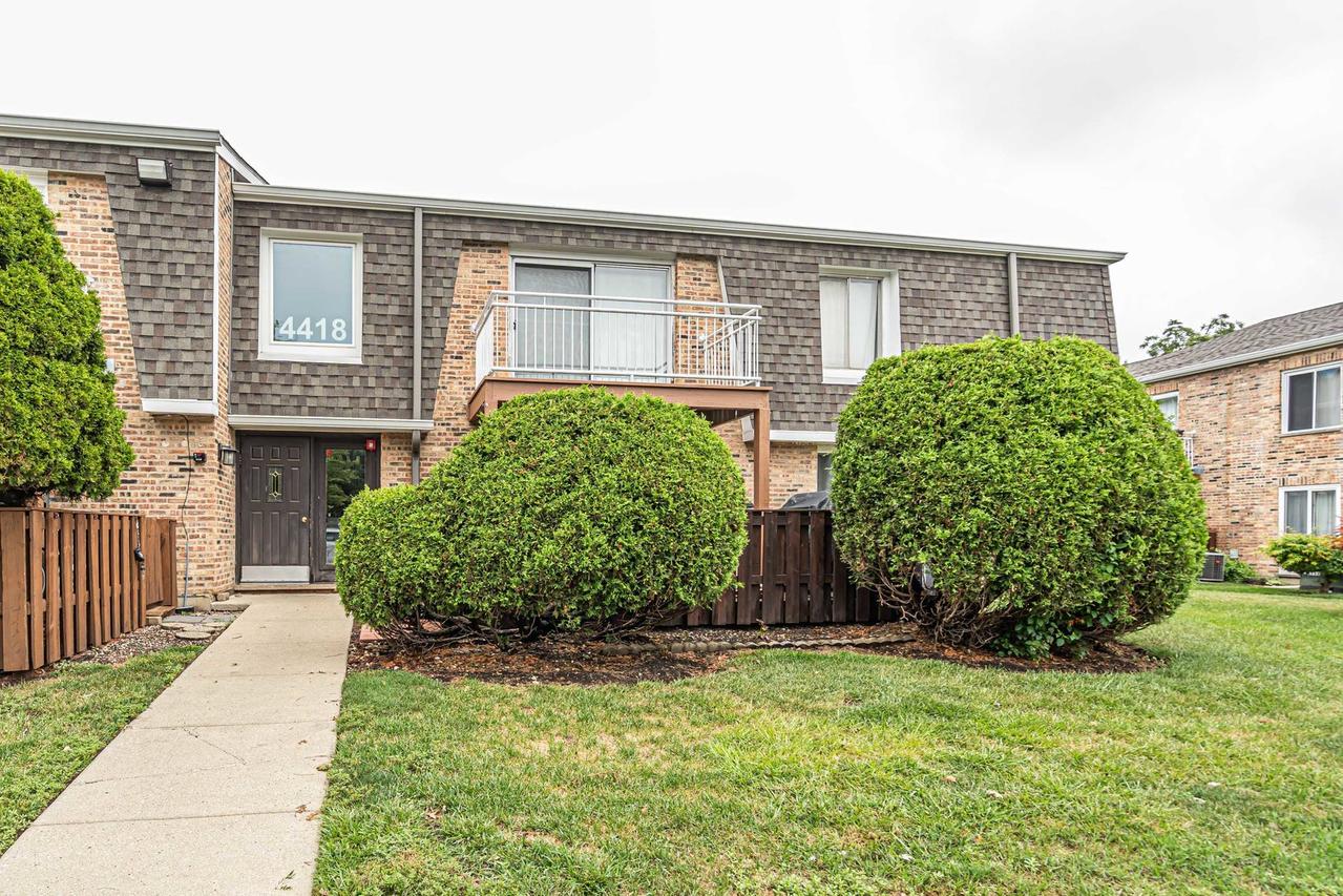 4418 Euclid Ave. #1B, Rolling Meadows, IL 60008