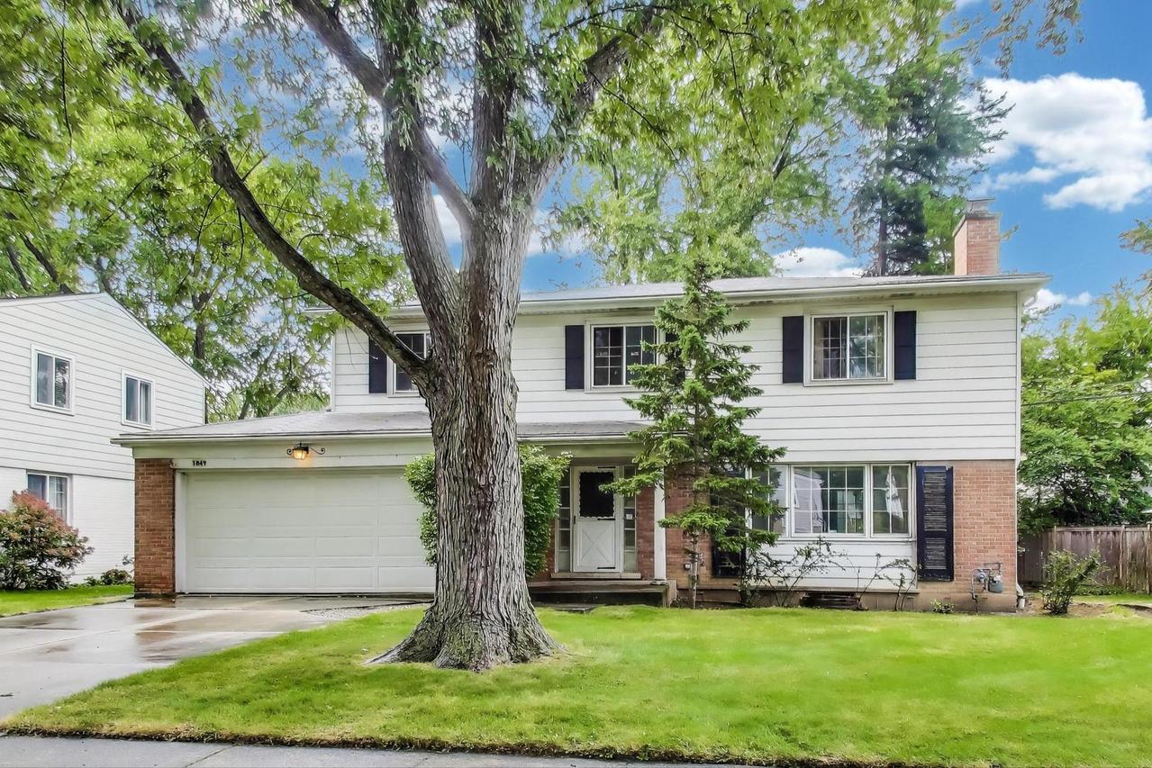 1849 Stockton Dr., Northfield, IL 60093