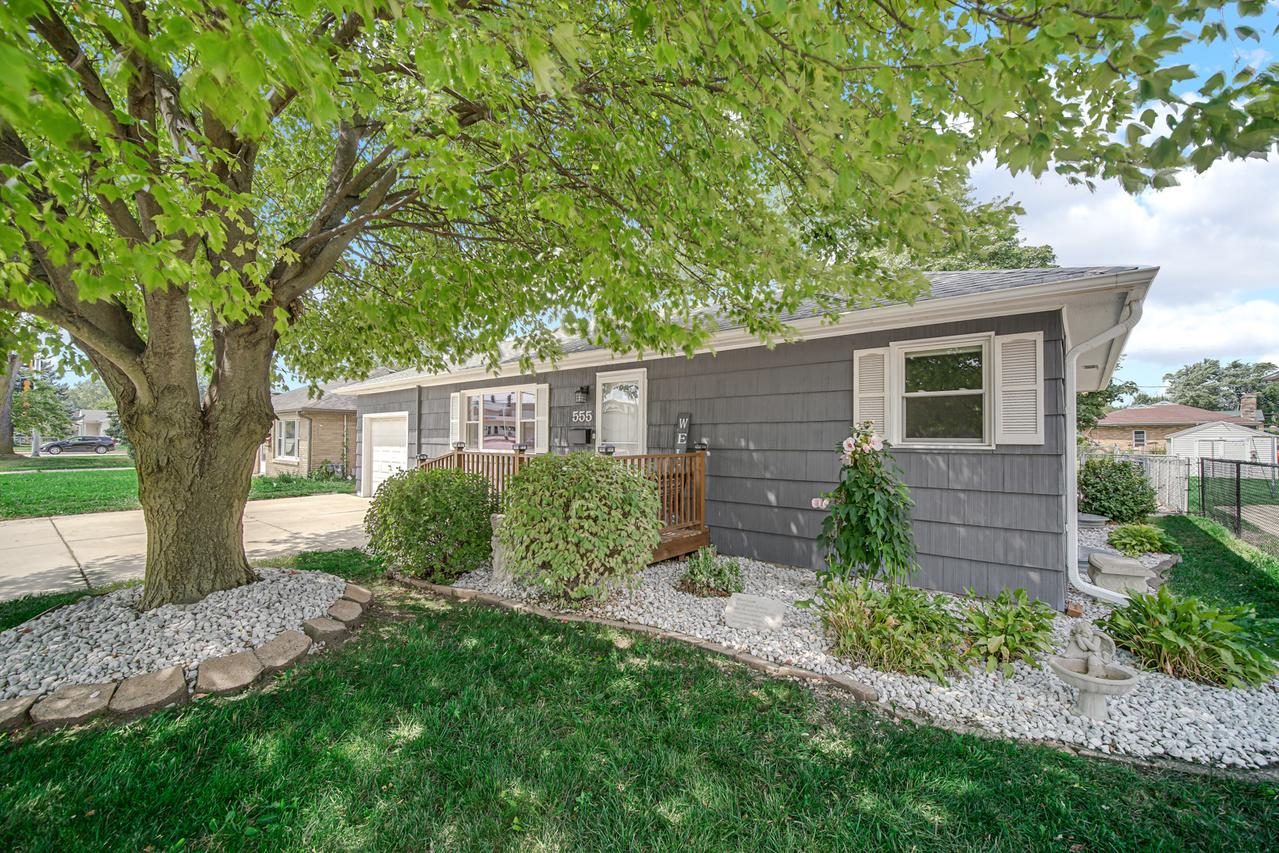 555 W Brookmont Blvd., Bradley, IL 60915
