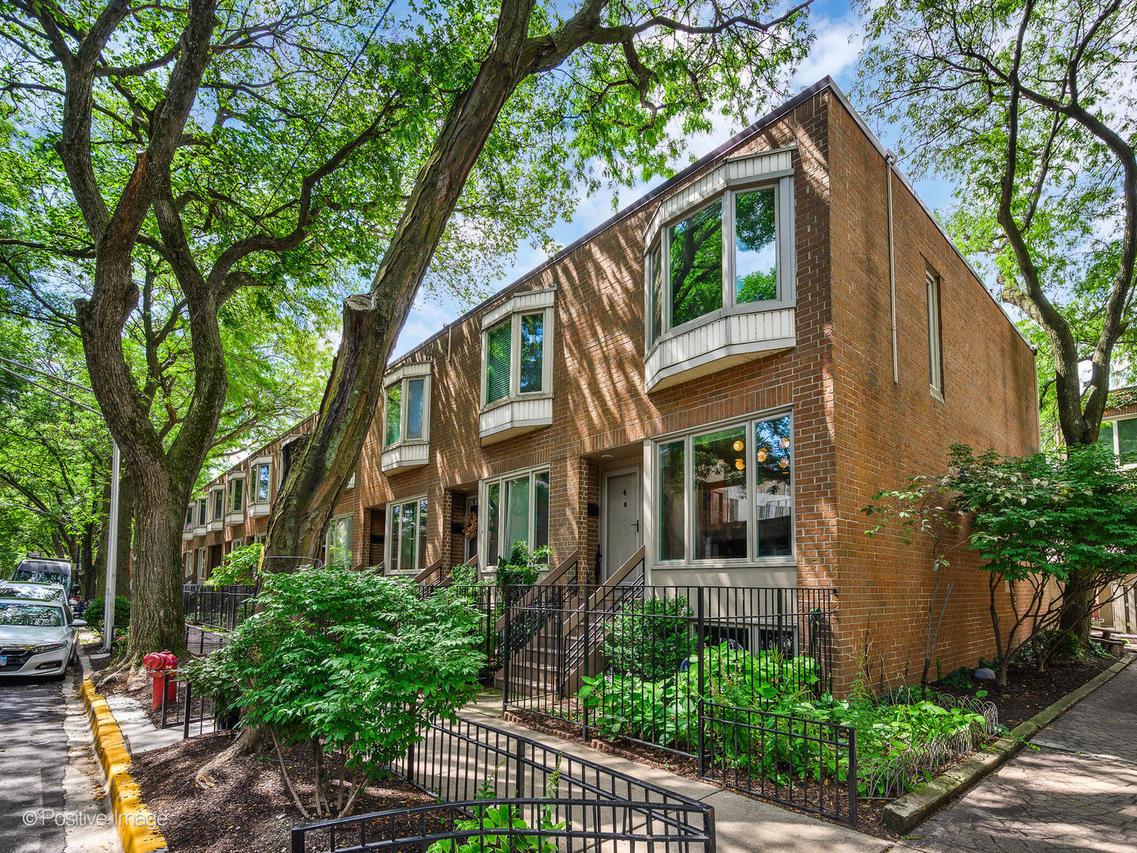 1836 N Dayton St., Chicago, IL 60614