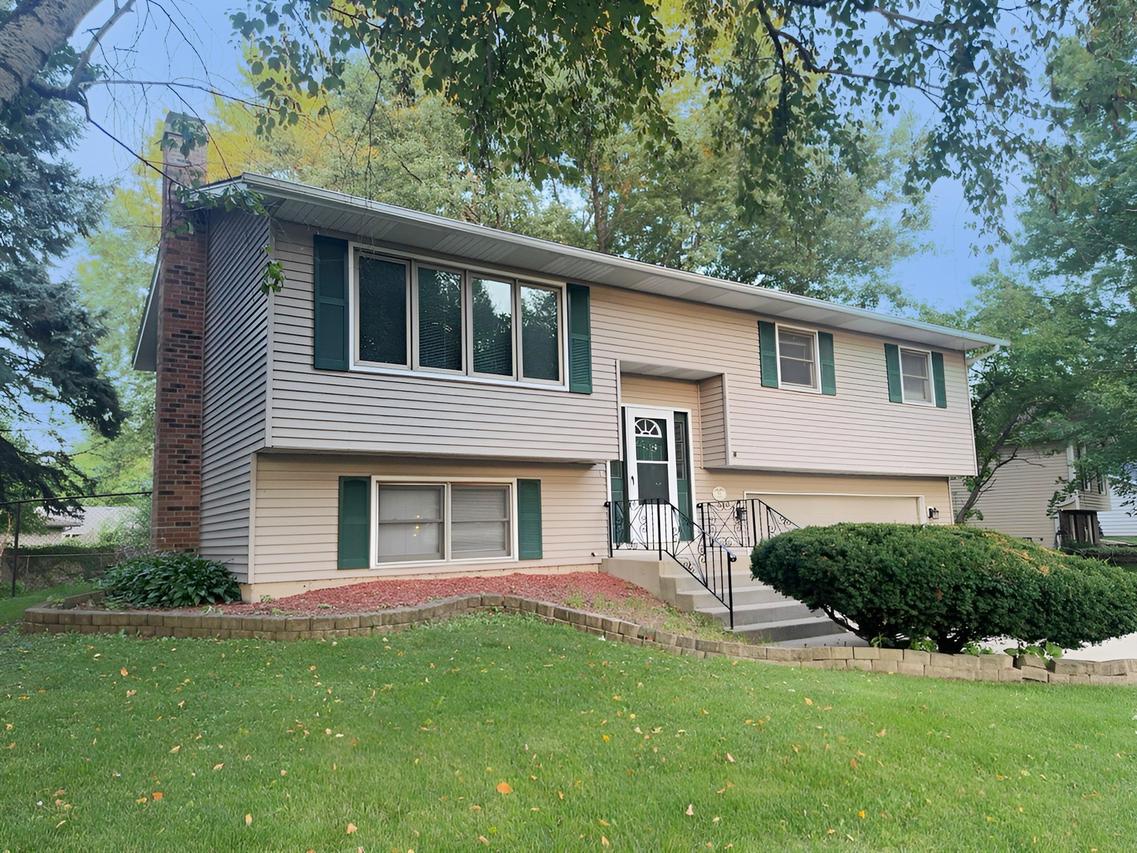 89 Brookwood Ct., Elgin, IL 60123