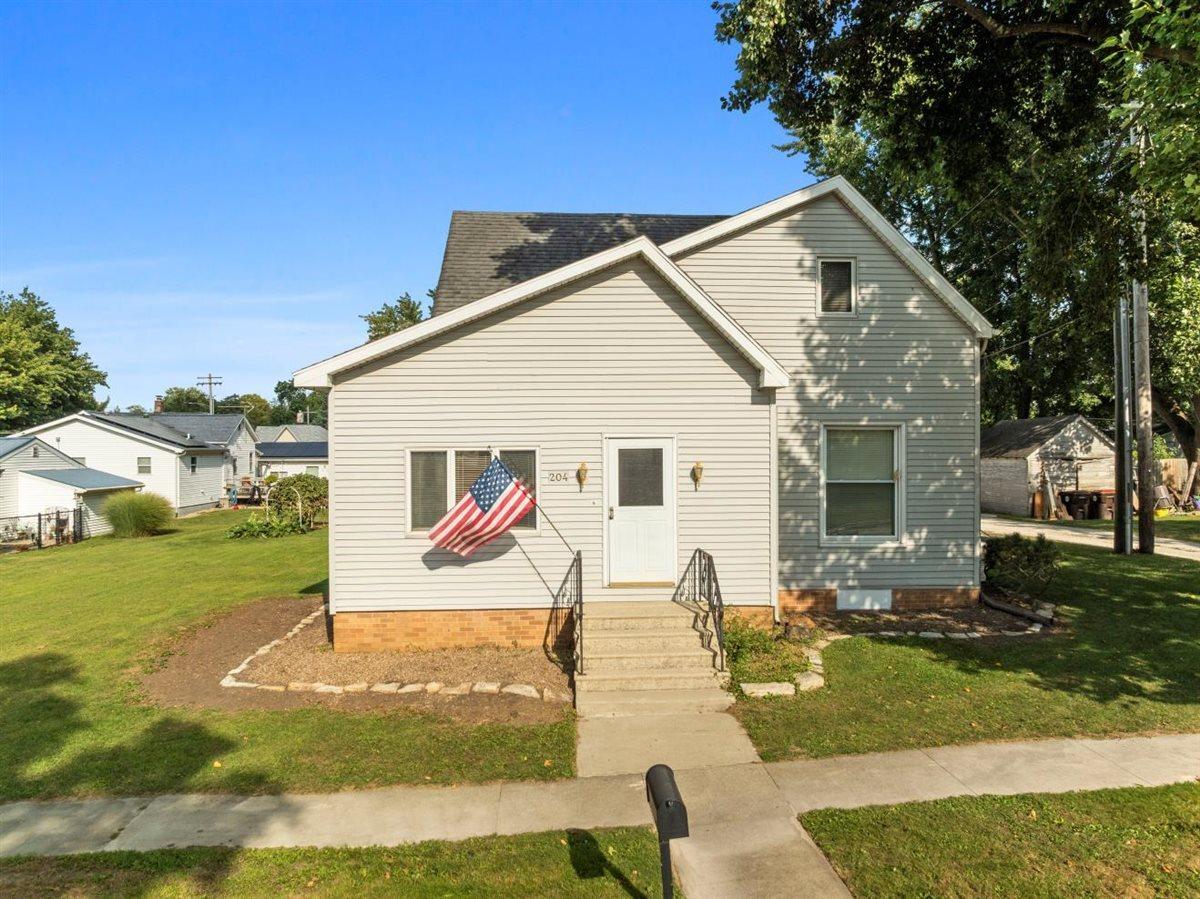 204 S Buchanan St., Heyworth, IL 61745