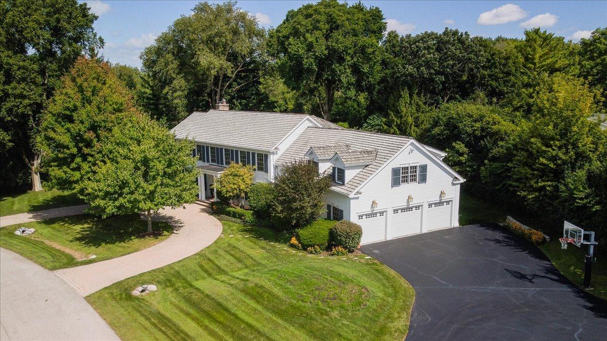 253 Pebble Creek Dr., Tower Lakes, IL 60010
