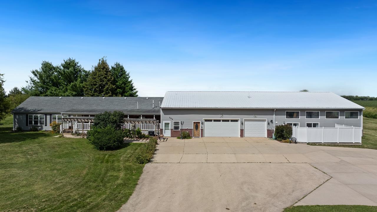 298 S Il Rt 2, Dixon, IL 61021