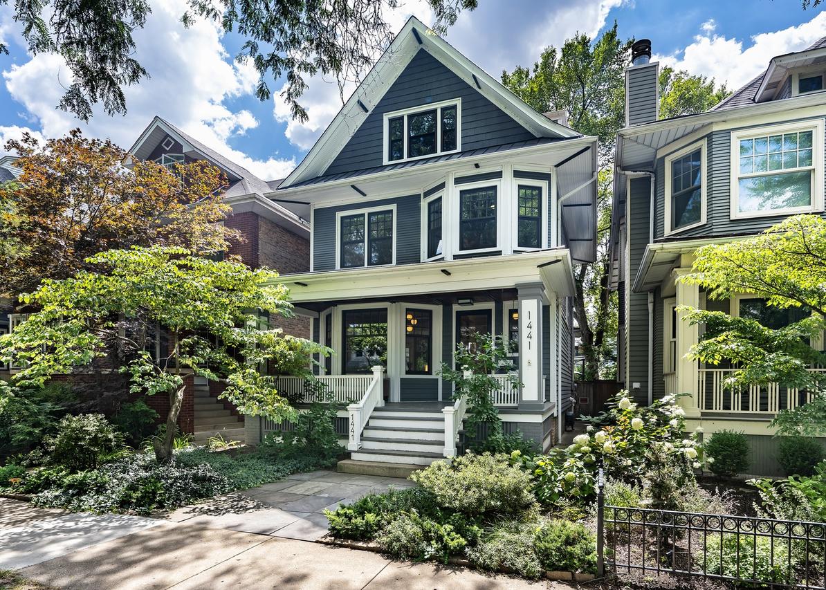 1441 W Cullom Ave., Chicago, IL 60613