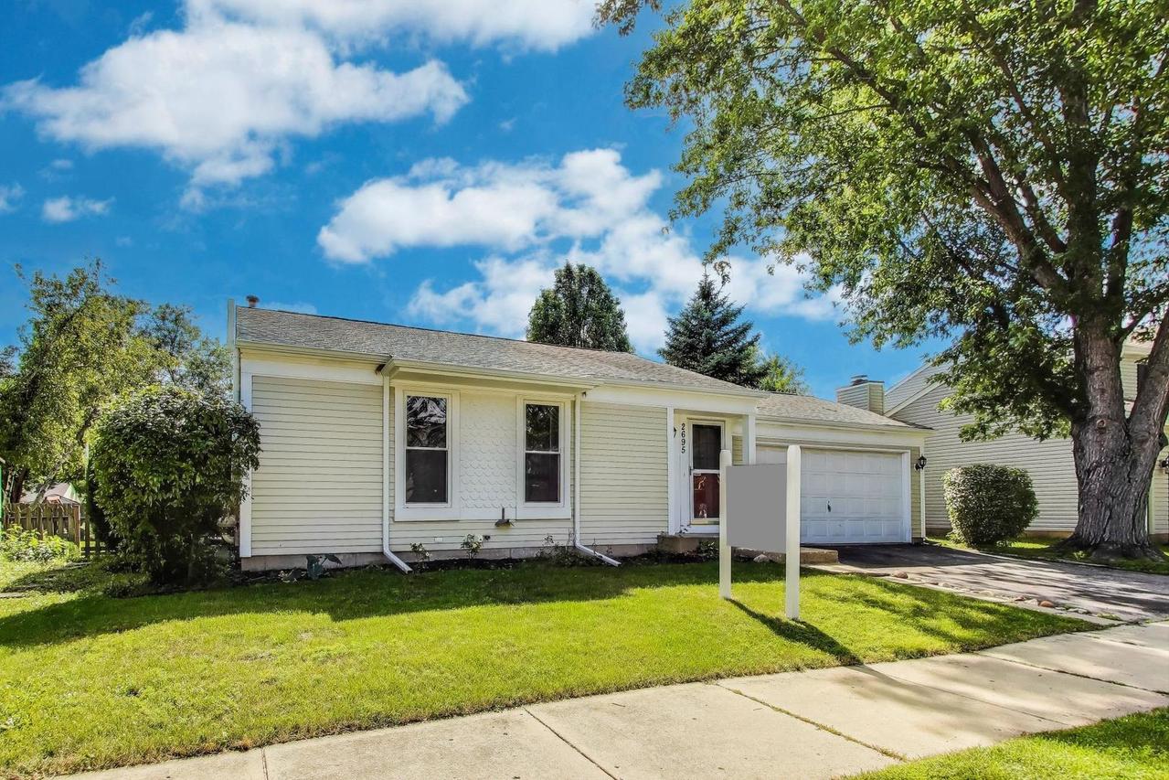 2695 Stoneybrook Ln., Aurora, IL 60502