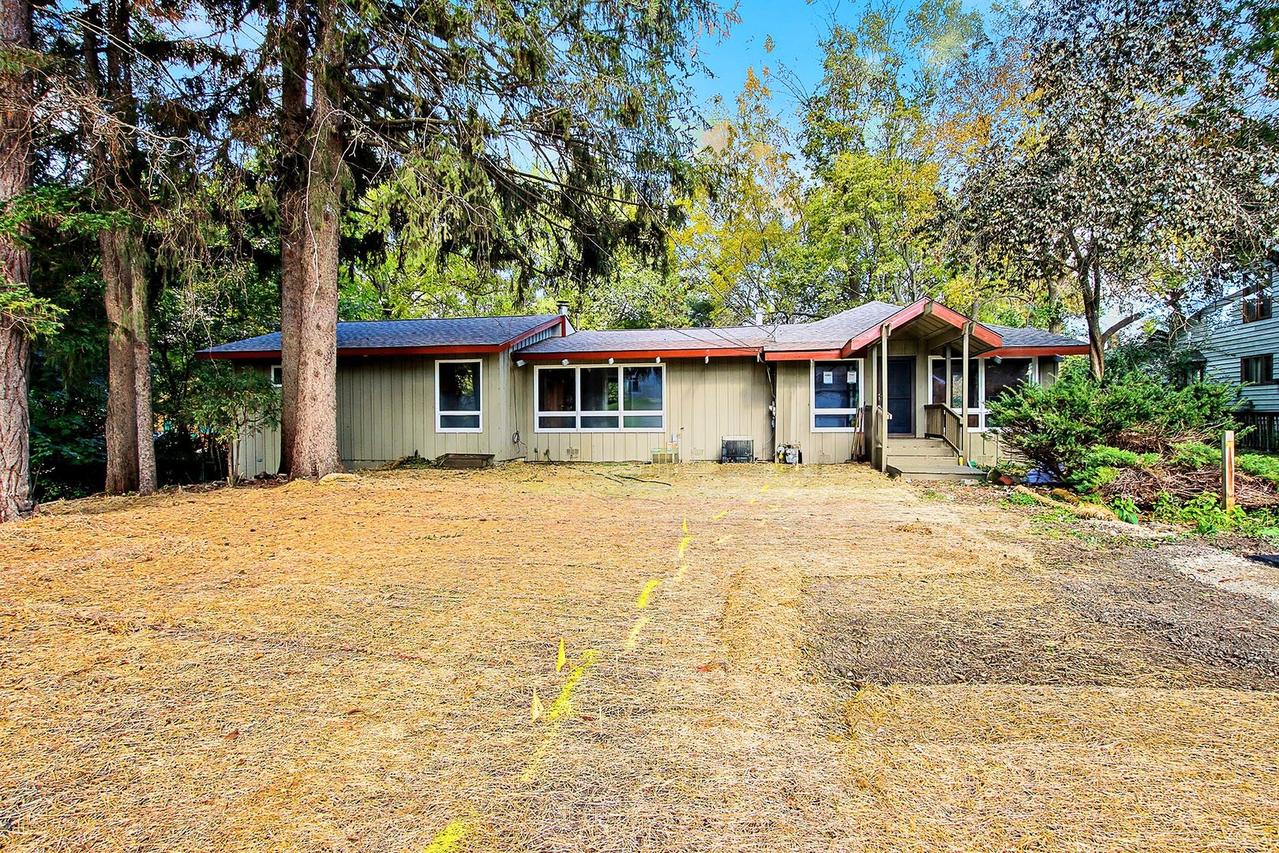 26654 W Woodland Ave., Antioch, IL 60002