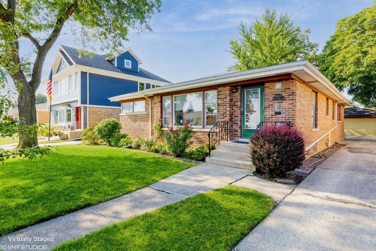 6928 W Seward St., Niles, IL 60714