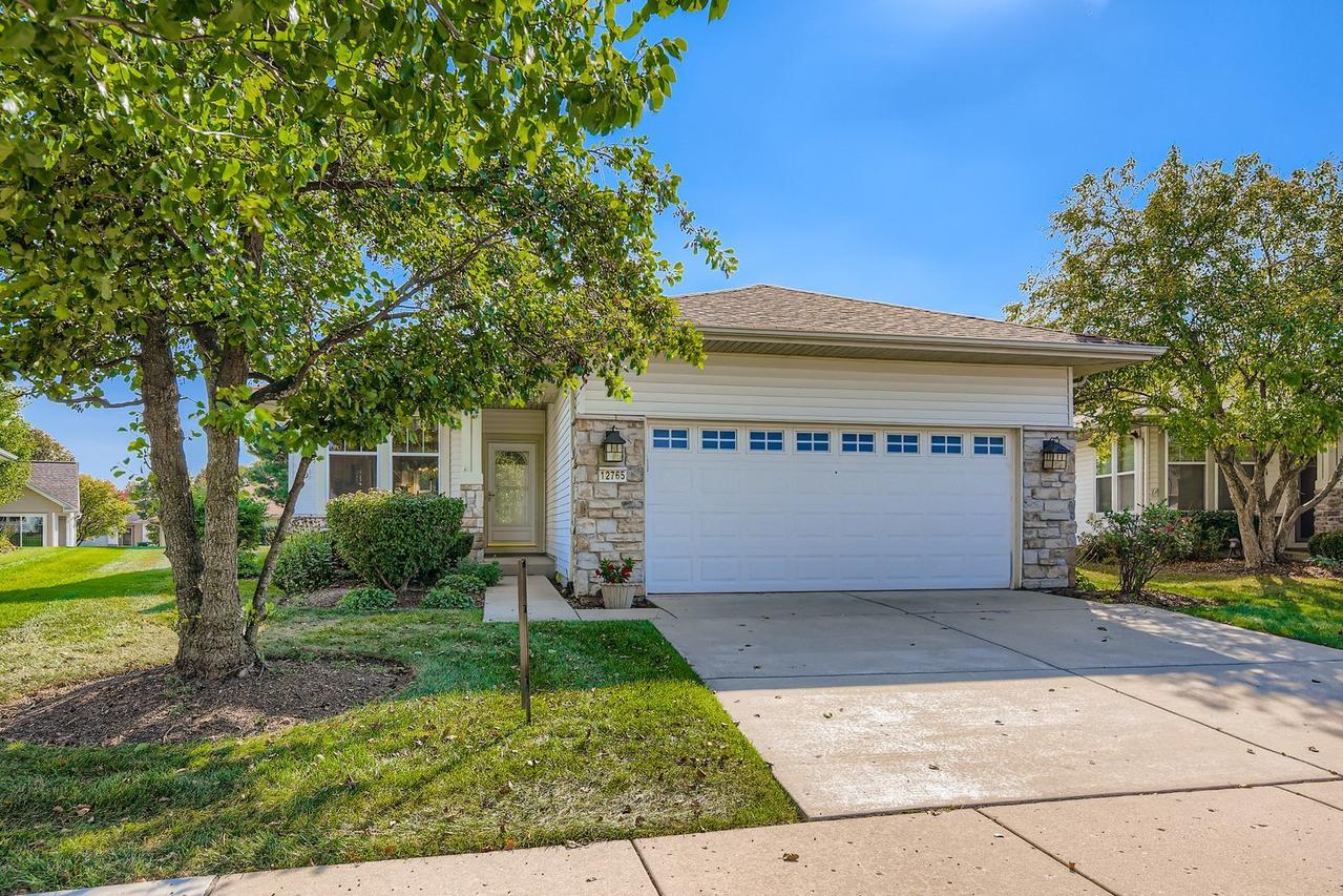 12765 Horseshoe Tr., Huntley, IL 60142