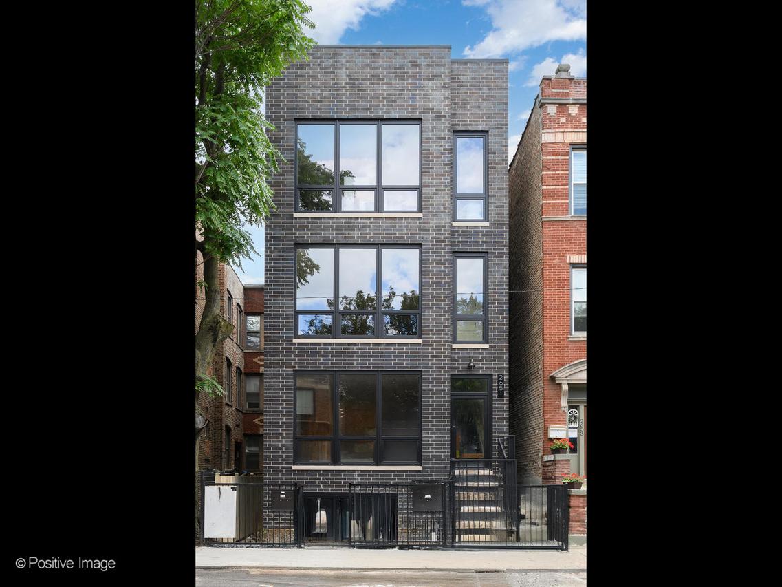 2651 W Augusta Blvd. #3, Chicago, IL 60622